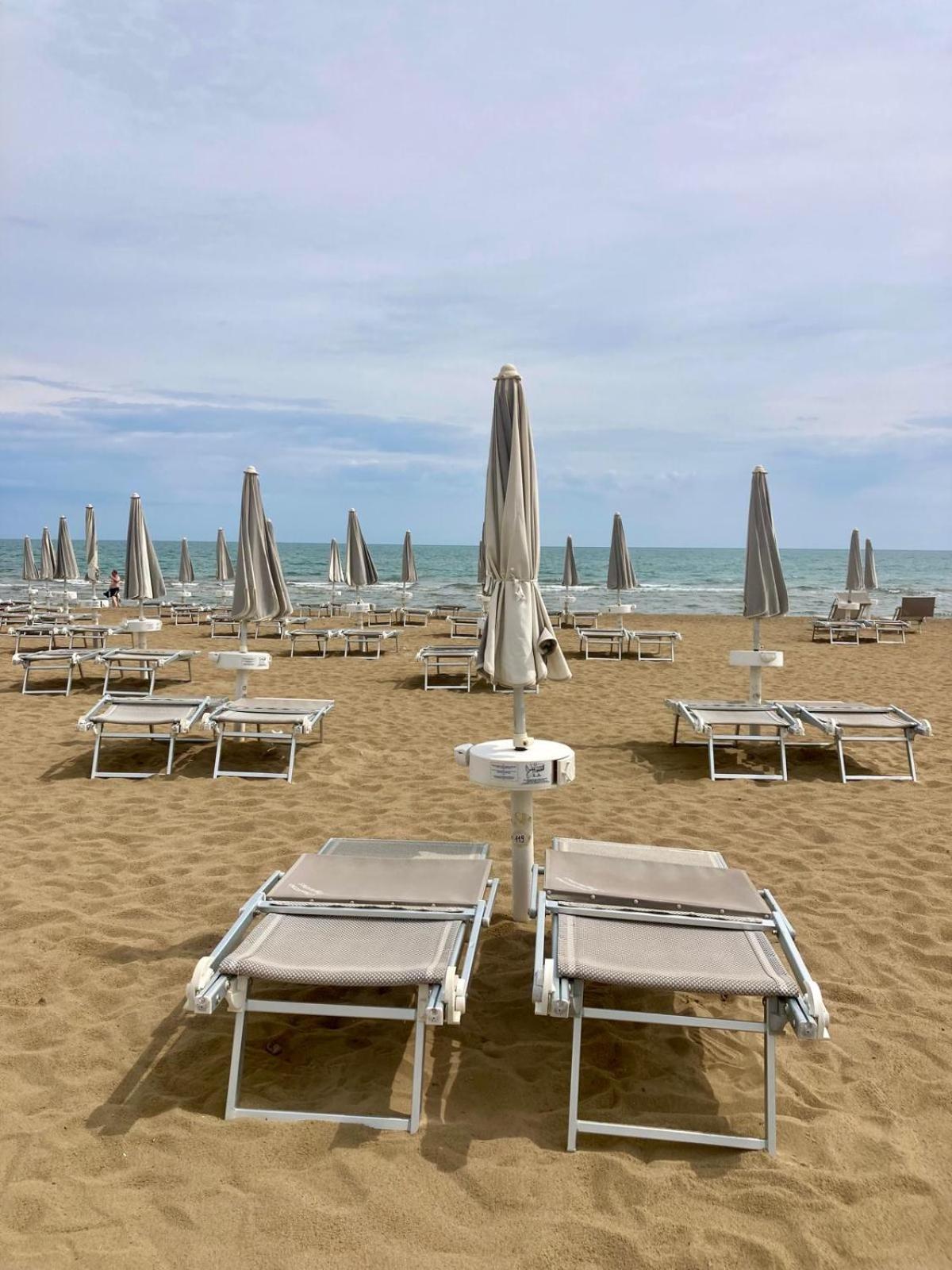 Hotel Ivana Lido di Jesolo Exterior photo